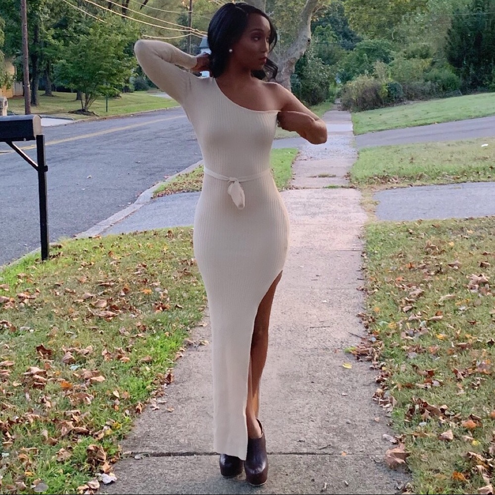 One shoulder dress